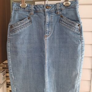 H&M Classic Denim Jean Skirt - Size 6